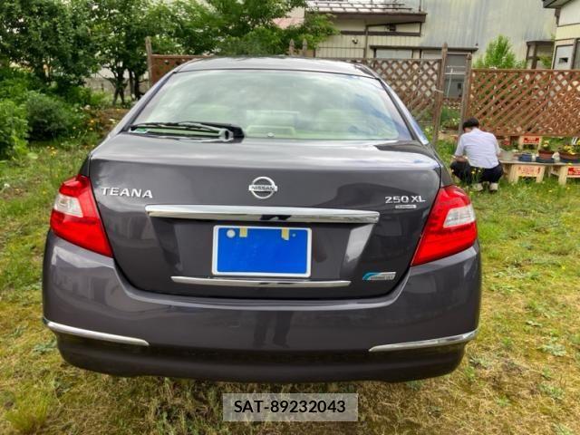 Nissan TEANA 2011-05 7458416-7