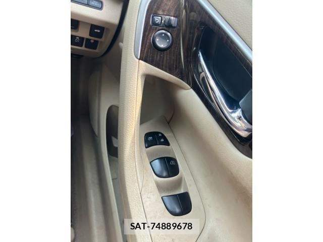 Nissan TEANA 2016-01 7562986-21