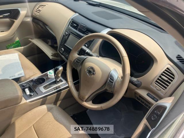 Nissan TEANA 2016-01 7562986-22