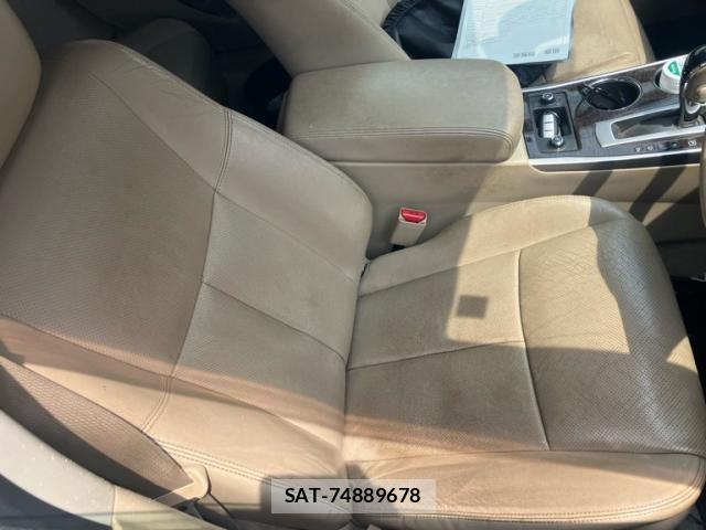 Nissan TEANA 2016-01 7562986-23