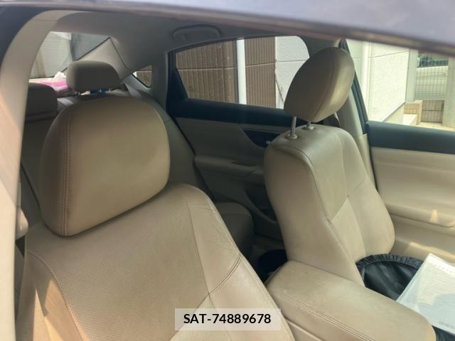 Nissan TEANA 2016-01 7562986-24