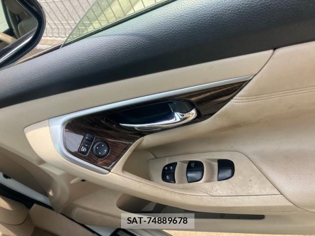 Nissan TEANA 2016-01 7562986-25