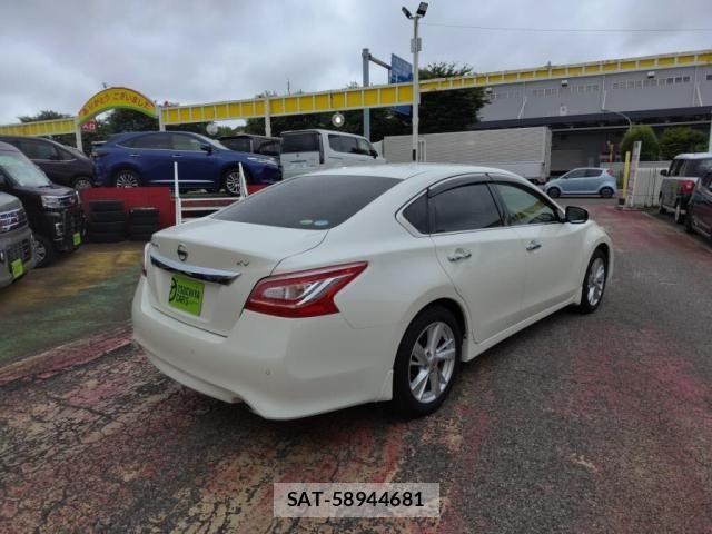 Nissan TEANA 2017-06 7620811-10