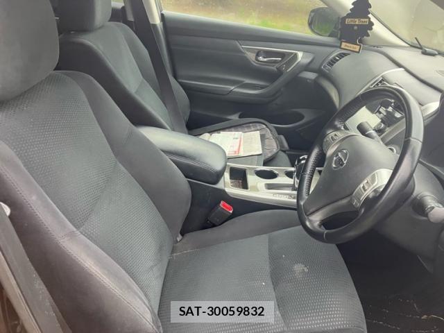 Nissan TEANA 2017-03 7729829-14