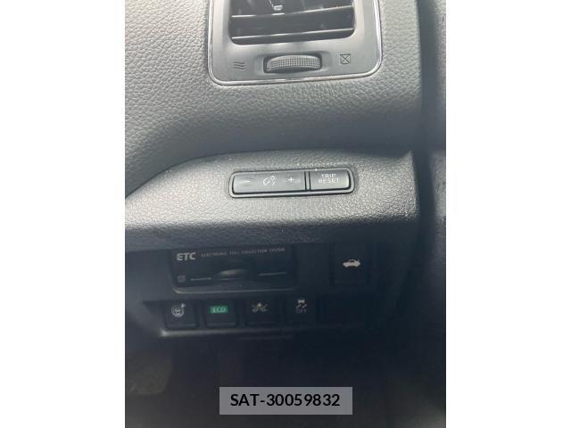 Nissan TEANA 2017-03 7729829-16