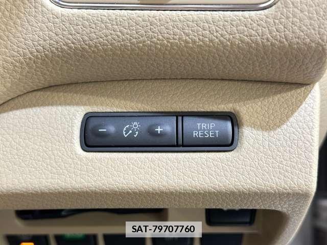 Nissan TEANA 2014-07 7729825-12