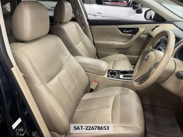 Nissan TEANA 2019-01 7789861-3