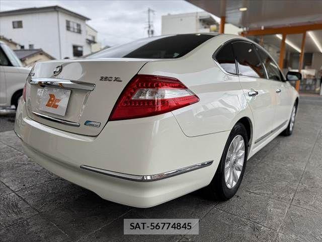 Nissan TEANA 2010-02 8038750-12