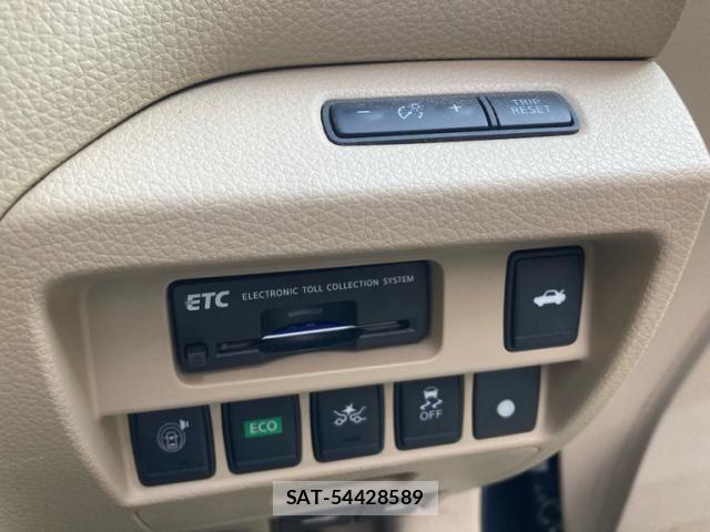 Nissan TEANA 2016-08 8159386-8