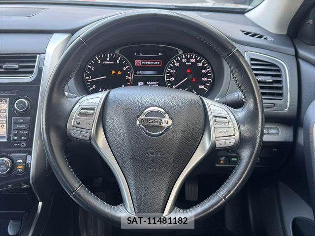 Nissan TEANA 2015-08 8210679-9