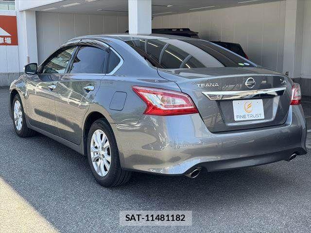 Nissan TEANA 2015-08 8210679-17