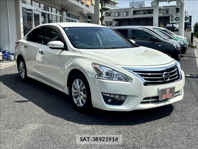 Nissan TEANA 2017-02 8210677-10