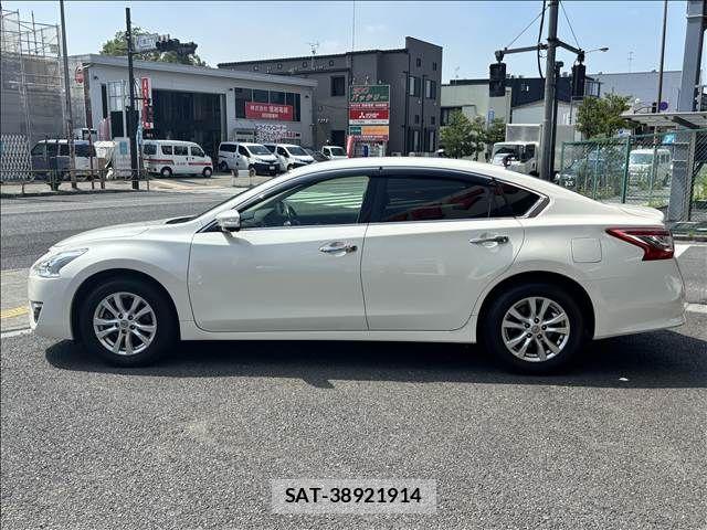 Nissan TEANA 2017-02 8210677-12