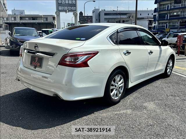 Nissan TEANA 2017-02 8210677-13