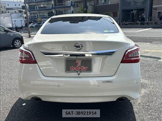Nissan TEANA 2017-02 8210677-14