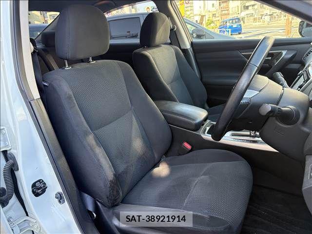 Nissan TEANA 2017-02 8210677-16