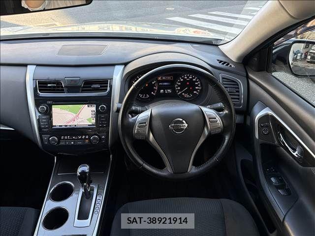 Nissan TEANA 2017-02 8210677-20