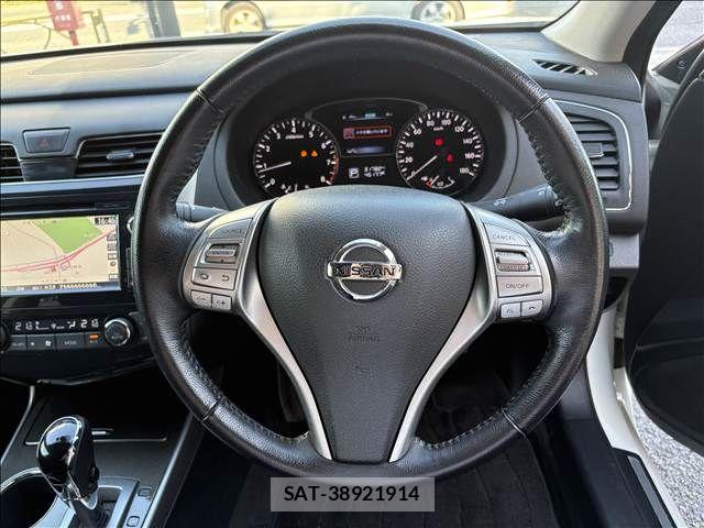 Nissan TEANA 2017-02 8210677-22
