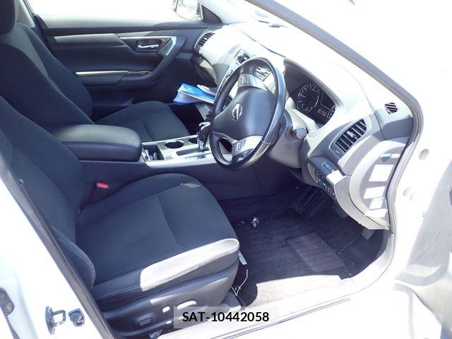 Nissan TEANA 2016-01 8210678-1