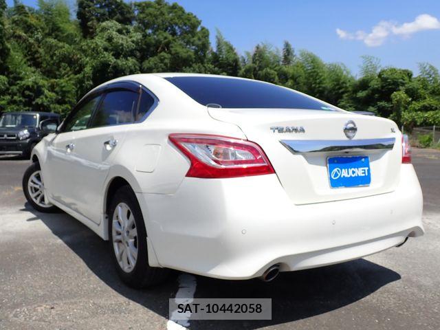 Nissan TEANA 2016-01 8210678-2