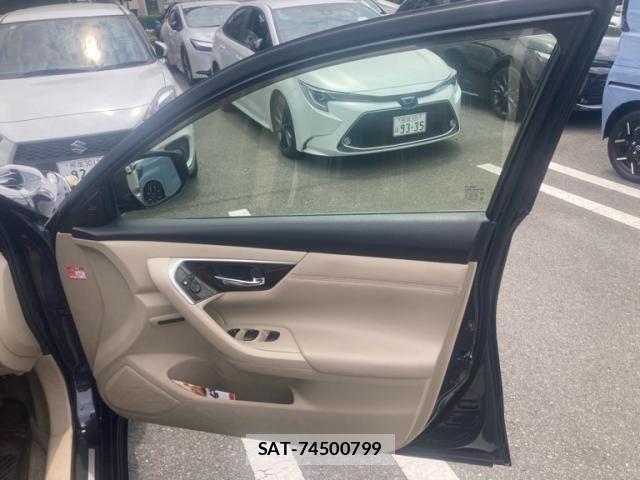 Nissan TEANA 2014-02 8338215-13