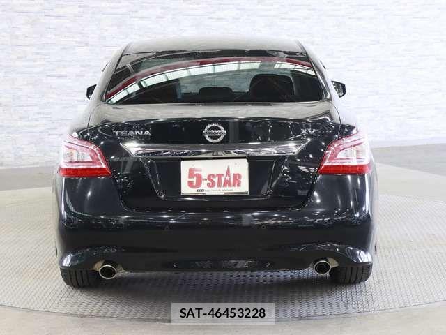 Nissan TEANA 2017-02 8338211-9