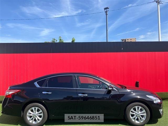 Nissan TEANA 2017-09 8369418-3