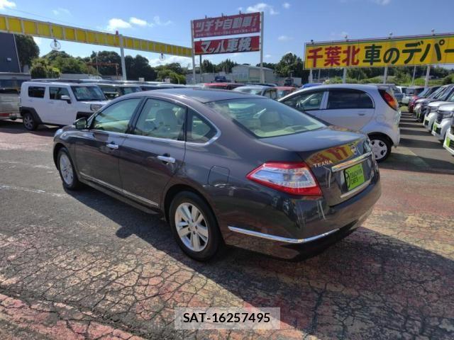 Nissan TEANA 2013-07 8369421-11