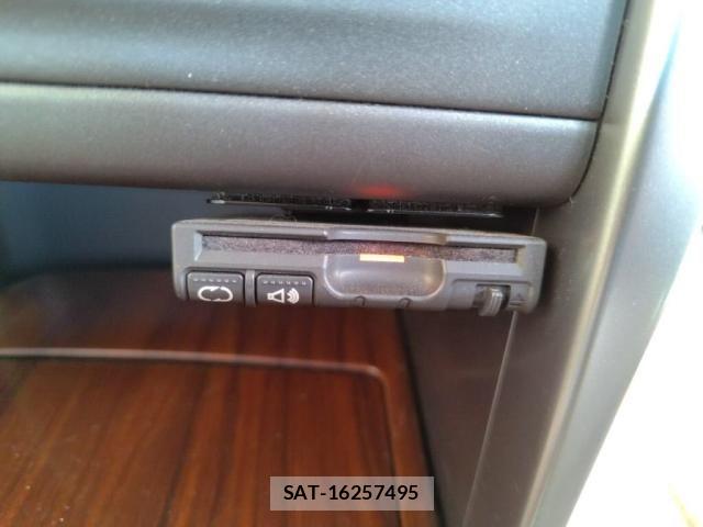 Nissan TEANA 2013-07 8369421-18