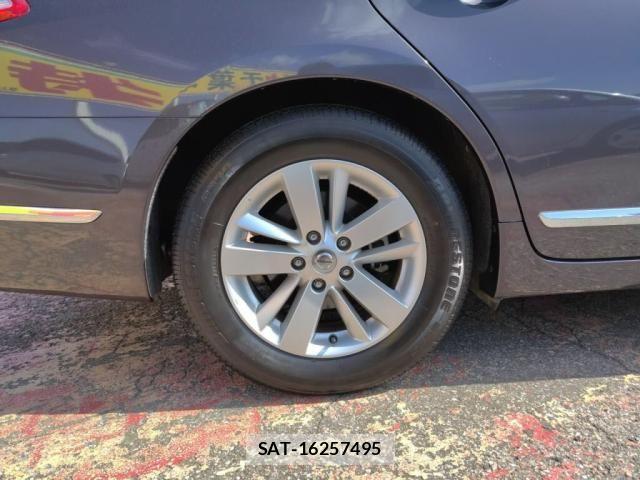 Nissan TEANA 2013-07 8369421-26