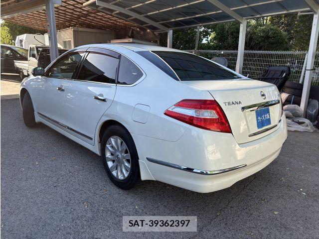 Nissan TEANA 2011-07 8369422-3