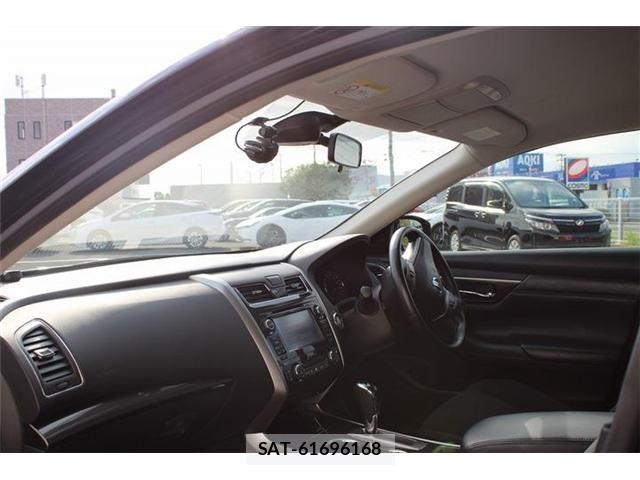 Nissan TEANA 2017-06 8369417-26