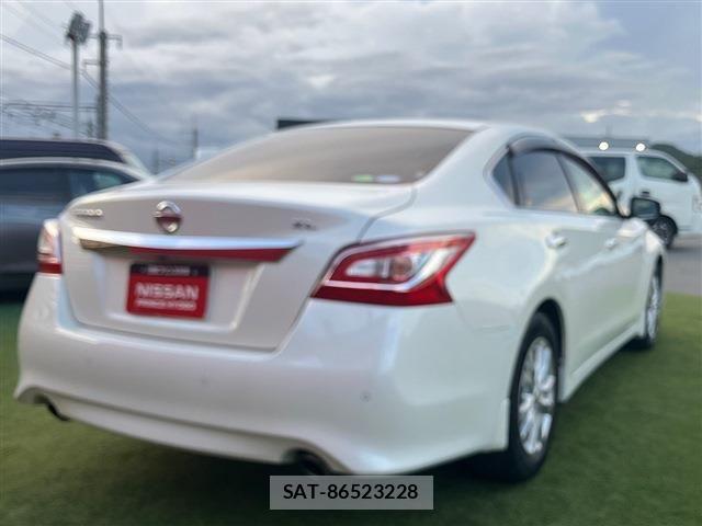 Nissan TEANA 2016-09 8415453-1
