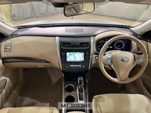 Nissan TEANA 2017-09 8563808-16