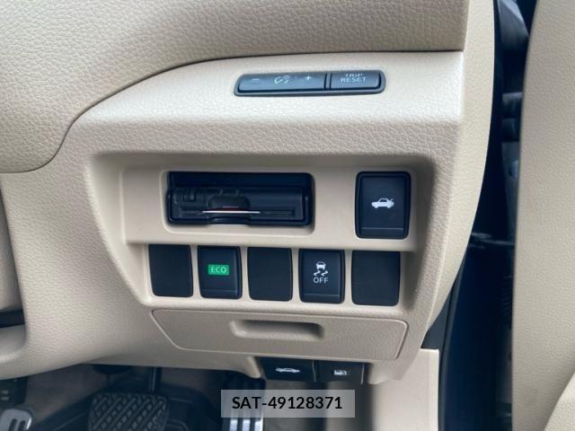 Nissan TEANA 2014-08 8797740-6