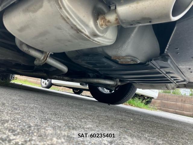 Nissan TEANA 2018-03 8832065-9