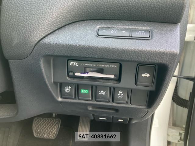 Nissan TEANA 2017-03 8832067-18