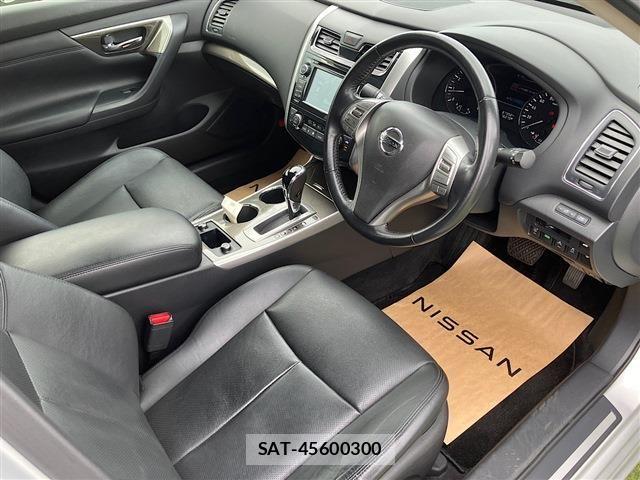Nissan TEANA 2019-12 8882615-19