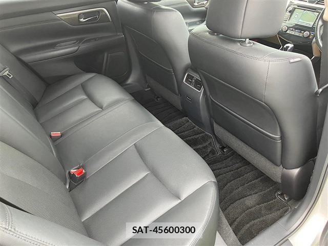 Nissan TEANA 2019-12 8882615-21