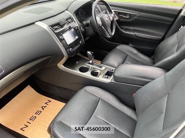 Nissan TEANA 2019-12 8882615-26