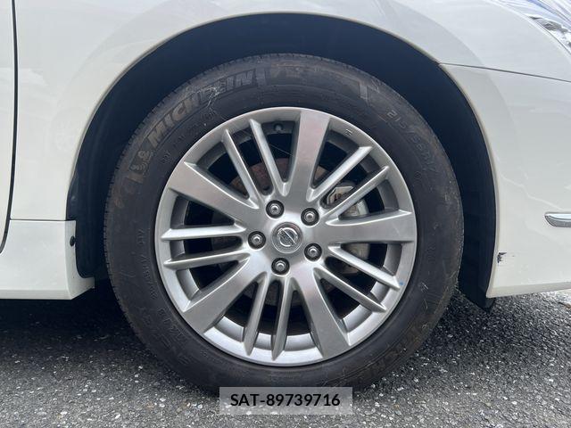 Nissan TEANA 2012-08 8884484-9