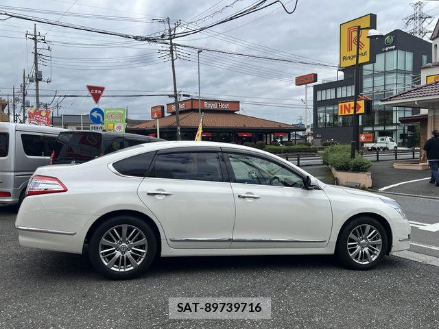 Nissan TEANA 2012-08 8884484-8
