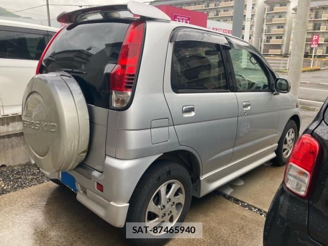 Daihatsu TERIOS KID 2003-10 7330652-2