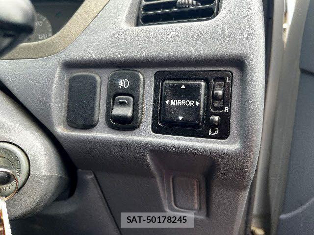 Daihatsu TERIOS KID 2000-01 8232139-11