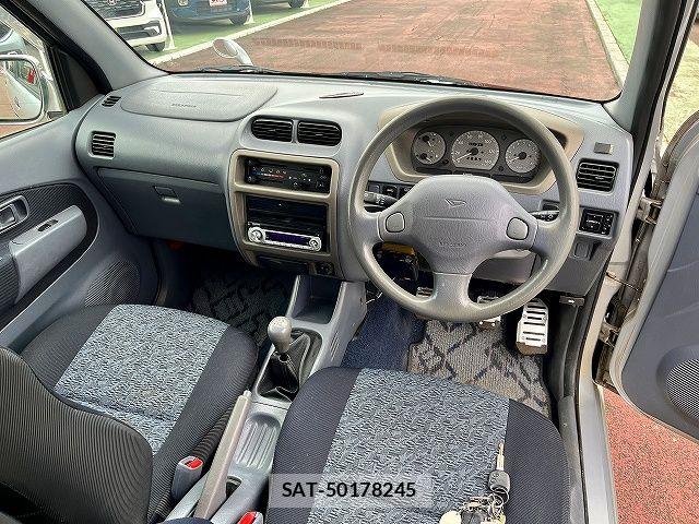 Daihatsu TERIOS KID 2000-01 8232139-14