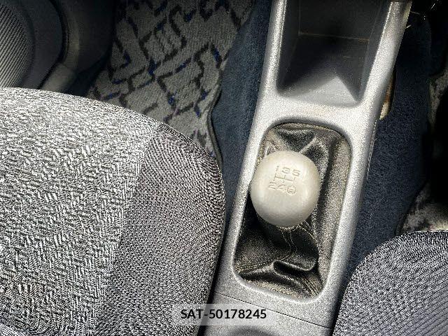 Daihatsu TERIOS KID 2000-01 8232139-23