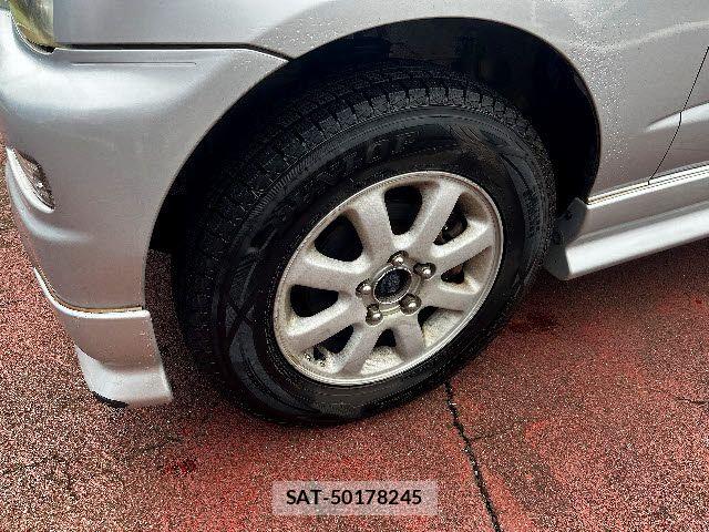 Daihatsu TERIOS KID 2000-01 8232139-26