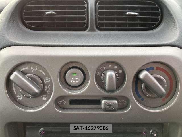 Daihatsu TERIOS KID 2010-07 1587477-7