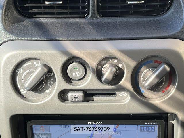 Daihatsu TERIOS KID 2011-10 7226129-14