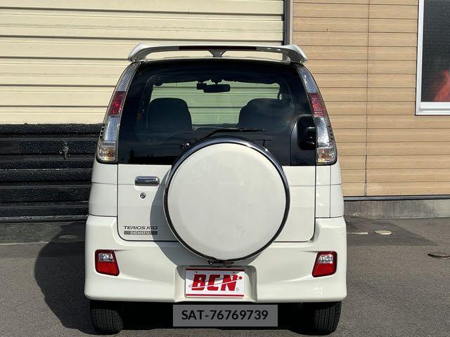 Daihatsu TERIOS KID 2011-10 7226129-17